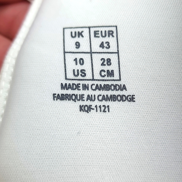 ⭐️PUMA💯 MEN’S FLIP FLOPS,  WHITE AND BLACK, SIZE 10 - Picture 10 of 10